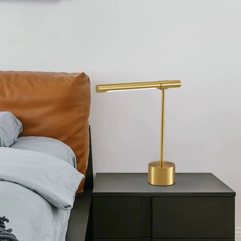 Sullivan table lamp